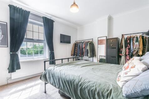 9 - Bedroom 1.jpg