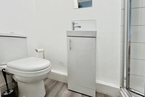 ensuite 2.jpeg