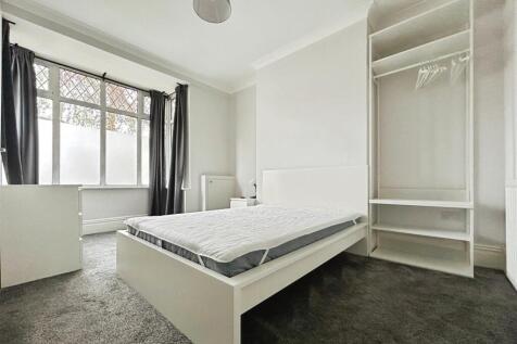bedroom 2 1.jpeg