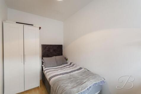 CCltd14.jpg bed2