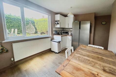 266a10e8-Kitchen 201.jpg