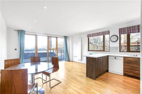 Reception/Kitchen