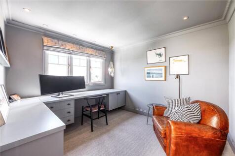 Bedroom/Office