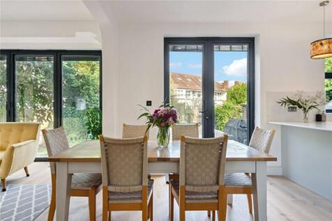 Dining Room/Kitchen