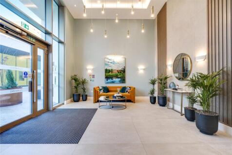 Coomunal Hallway