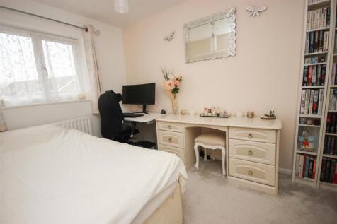 Bedroom 1c..jpg