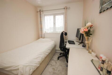 Bedroom 2..jpg