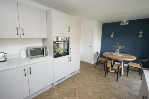 kitchen a.JPG