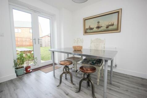 diningroom 2.JPG
