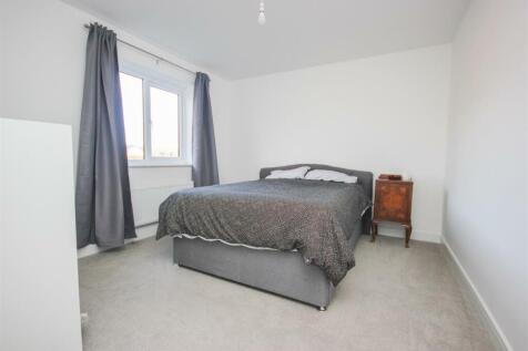 bed 2.JPG