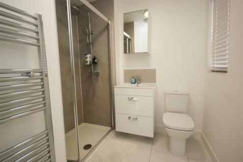 bathroom 1.JPG