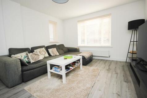 livingroom 2.JPG