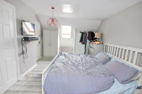 bed 1.jpg