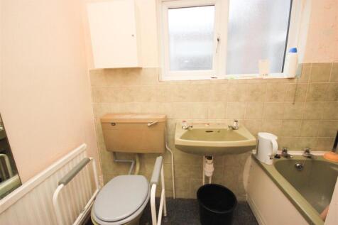 bathroom.JPG