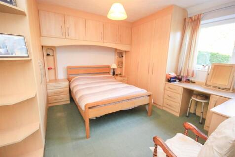 bed 1..jpg