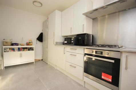 kitchen 2.JPG