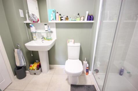 ensuite_.jpg