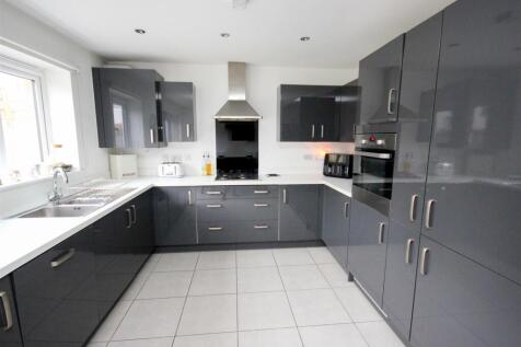 kitchen 2.JPG