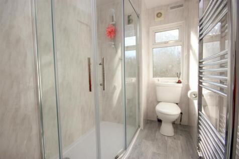 shower room..jpg