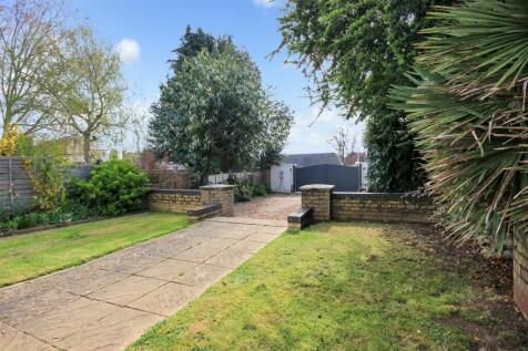 front garden 1.JPG