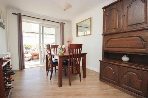 dining room.JPG