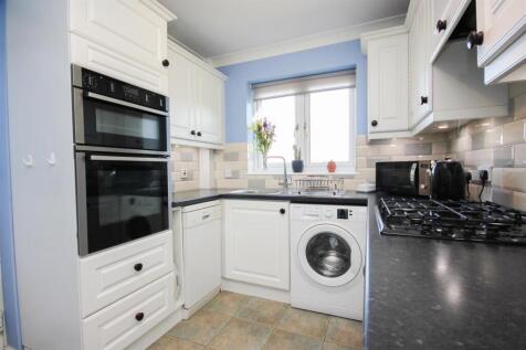 kitchen 2.JPG