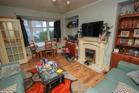 lounge 2..jpg