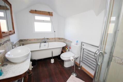 bathroom.JPG