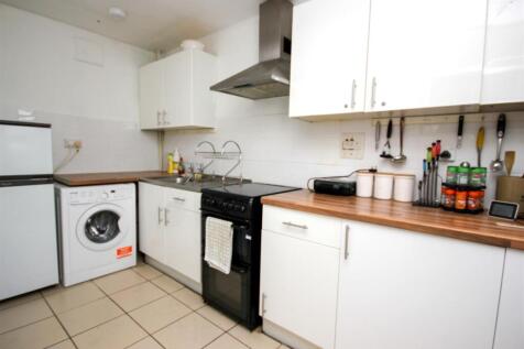 Commual Kitchen.JPG