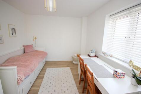 bed 3.JPG