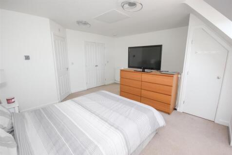 bed 1a.JPG