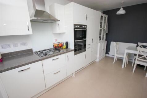 kitchen 2.JPG