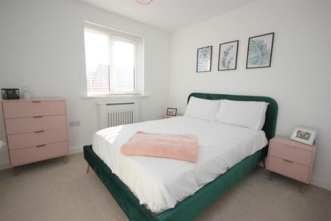bed 3.JPG