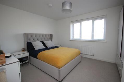 bed 2.JPG