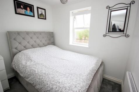 bed 2.JPG