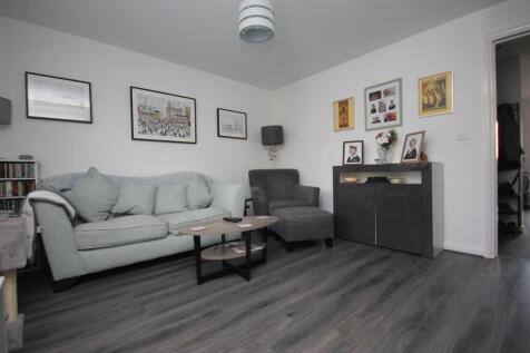 lounge 2.JPG
