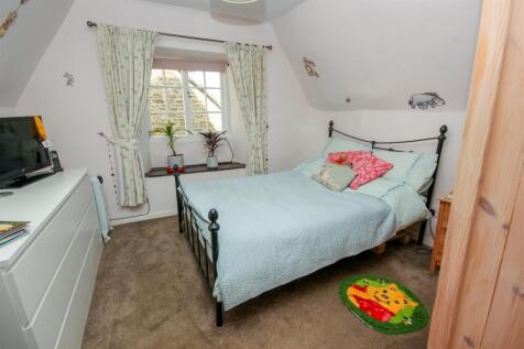 Bedroom 2.jpg