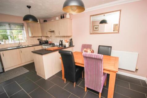 dining area..jpg