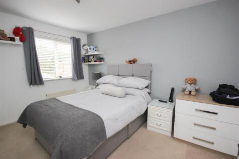 bed 3.JPG