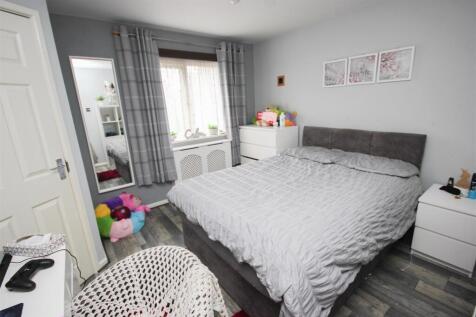 bed 3.JPG