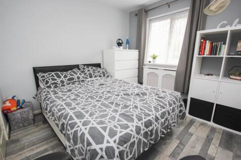 bed 2.JPG
