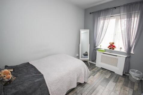 bed 4.JPG