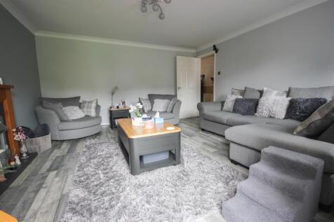 lounge 2.JPG