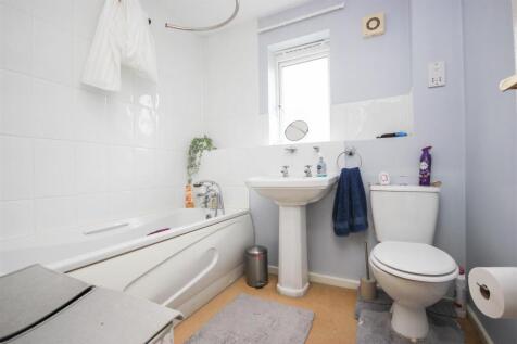 bathroom.JPG