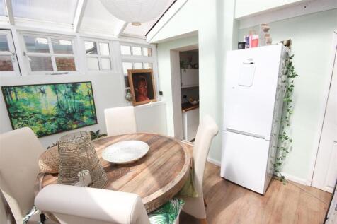 sunroom.JPG