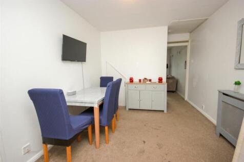 dining room..jpg