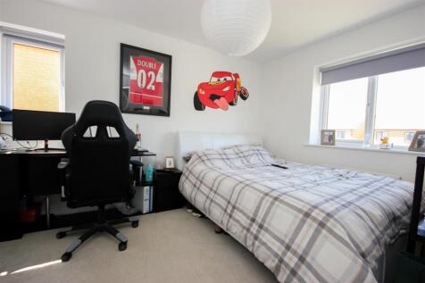bed 3.JPG