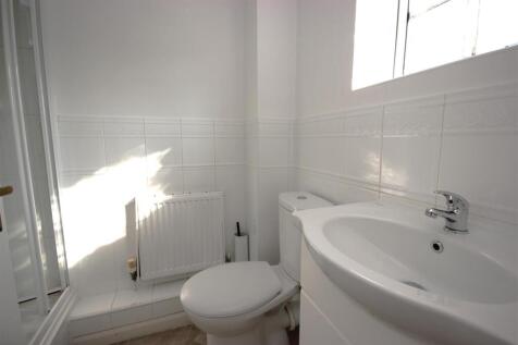 ensuite.JPG