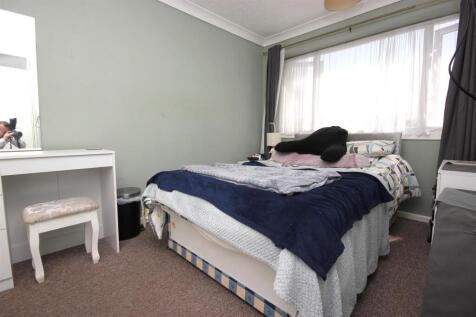 bed 2.JPG