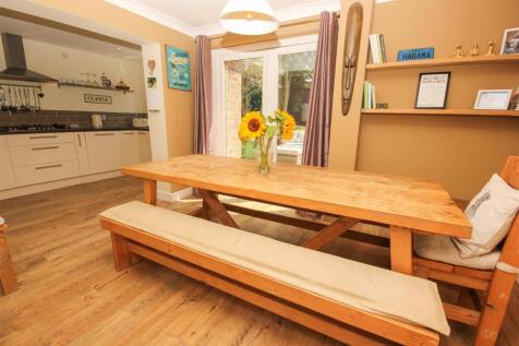 Dining Room.jpg
